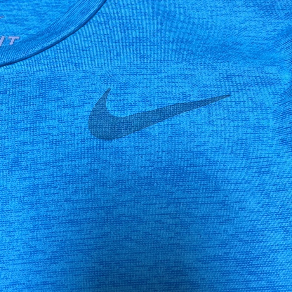 EUC Nike Athletic T-shirt - Picture 2 of 8
